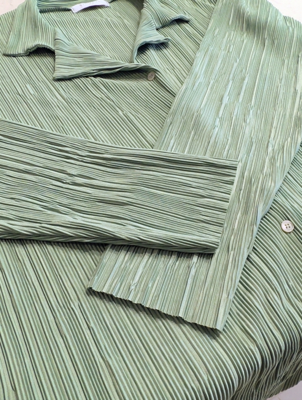 Storets Green Plisse Pleated Button Up Blouse Oversized Relaxed Size S/M